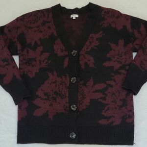 🔥 3 for $30 BUNDLE SALE 🔥Reitmans Black and Burgundy Floral Cardigan